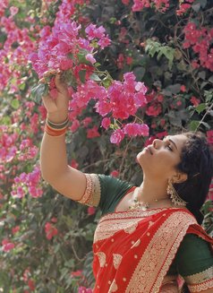 Lilly - Transsexual escort in Hyderabad Photo 6 of 30
