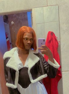 Lilly - Transsexual escort in Nairobi Photo 5 of 8