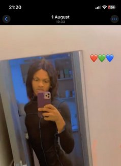 Lilly - Transsexual escort in Nairobi Photo 8 of 8