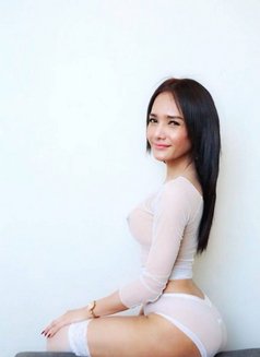 Lin Lalin Mendoza - Transsexual escort in Bangkok Photo 13 of 21