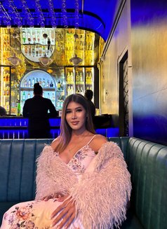 LILLY MISTRESS with POPPERS - Transsexual escort in Pune Photo 6 of 8