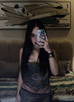 Lilly professional relax massage - Transsexual escort in Riyadh Photo 11 of 13