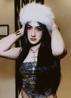 Lilly professional relax massage - Transsexual escort in Riyadh Photo 11 of 12