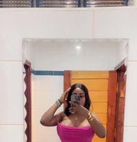 Lilly Rose - puta in Cotonou