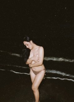 Lilly professional relax massage - Acompañantes transexual in Riyadh Photo 10 of 12