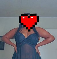 Lilly - puta in Lusaka