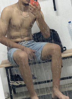 Lilo - Male escort in Tunis Photo 1 of 2