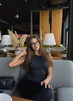 Lilo - escort in Dubai Photo 2 of 5