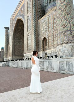 Lilou - puta in Dubai Photo 20 of 30