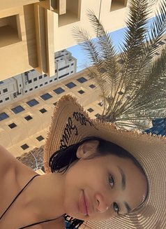 Lilou - puta in Dubai Photo 23 of 30