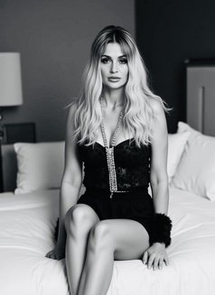 Lilu - escort in İstanbul Photo 7 of 10