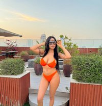 Lily - puta in Dubai