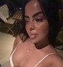 Lily - puta in Dubai Photo 1 of 3