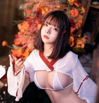 Lily - escort in Guangzhou Photo 3 of 9