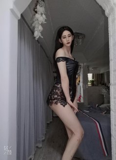 Lily - Acompañantes transexual in Shanghai Photo 8 of 13