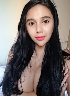 Lily CAMSHOW - puta in Ho Chi Minh City Photo 1 of 8