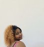 Lily - escort in Jeddah Photo 1 of 4