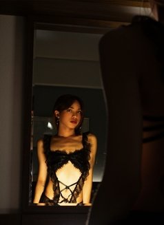 Lily (GFE) - Transsexual escort in Tokyo Photo 23 of 27