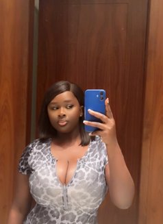 Faith - puta in Dubai Photo 4 of 4