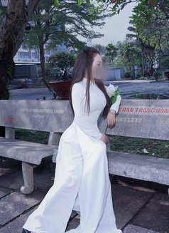 Lily Hcmc - puta in Ho Chi Minh City Photo 5 of 10