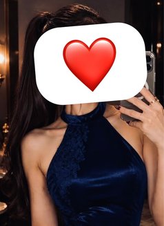 Lily - escort in Noida Photo 1 of 1