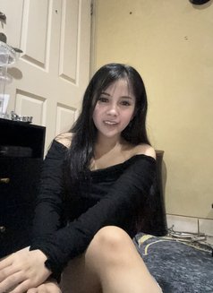 Lily - escort in Jakarta Photo 2 of 2