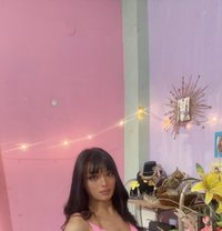 Lily is here text now - Transsexual escort in Guwahati