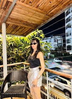 Lily is here text now - Transsexual escort in Guwahati Photo 17 of 17