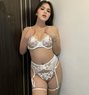 Lily - puta in Taipei Photo 2 of 24