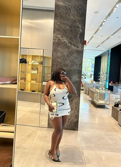 Lily - escort in Kilimani Photo 1 of 6
