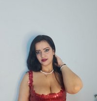 Lily - escort in Beirut