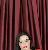 Lily - escort in Beirut