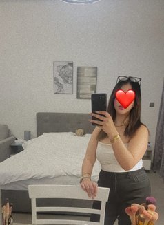 Lily Lebanon - escort in Dubai Photo 7 of 10