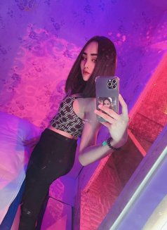 Lily New Ladyboy - puta in Al Sohar Photo 8 of 9