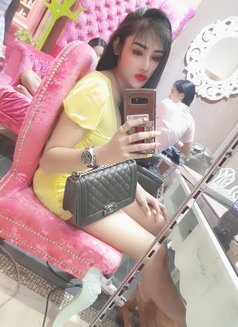 Lily New Ladyboy - puta in Al Sohar Photo 2 of 9