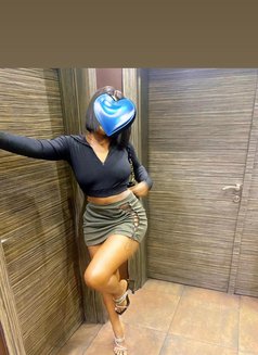 Lily - escort in Lagos, Nigeria Photo 5 of 5