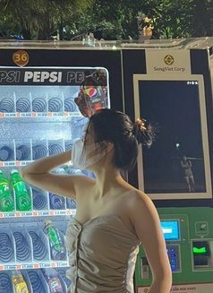 Lily Sexy Massage 65$ - puta in Nha Trang Photo 2 of 6