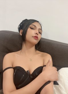 Lily - escort in Hong Kong Photo 6 of 10