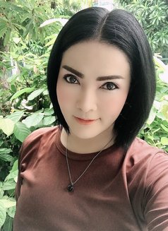 Lily - escort in Bangkok Photo 9 of 12