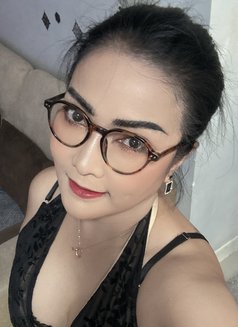 Lily - escort in Bangkok Photo 28 of 30