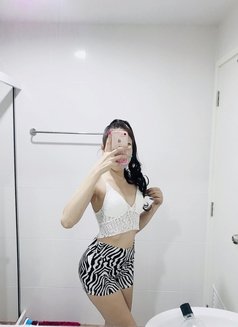 Lily 🦋 Lovely Girl - puta in Bangkok Photo 5 of 13
