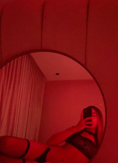 Lily - Transsexual escort in Al Juffair Photo 7 of 7