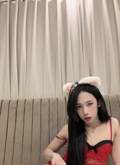 Lily - Transsexual escort in Jeddah Photo 10 of 13