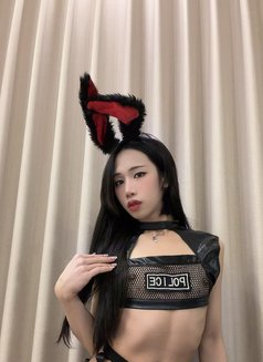 Lily - Transsexual escort in Jeddah Photo 11 of 13