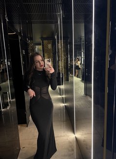 Lily Top Girl in City - escort in Dubai Photo 4 of 8