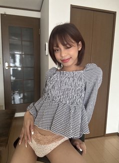 Lily Vaughen - Addictive GFE - Transsexual escort in Osaka Photo 9 of 30