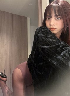 Lily Vaughen - Addictive GFE - Acompañantes transexual in Osaka Photo 2 of 29