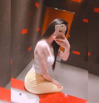 Lily - escort in Pune Photo 1 of 8