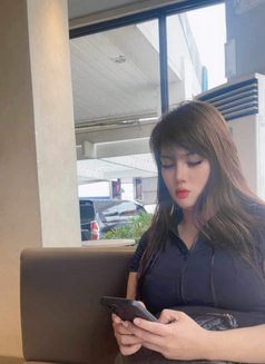 Lily Vip Masseurs - Acompañantes transexual in Hong Kong Photo 7 of 10