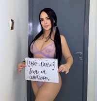 Luna - escort in Muscat